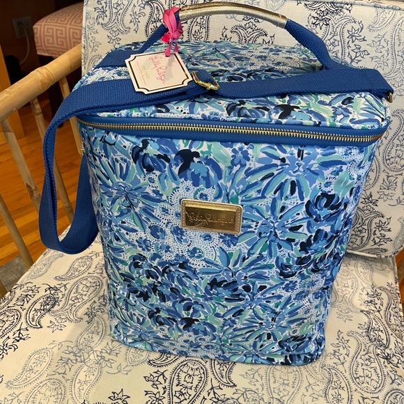 Lilly Pulitzer Wine Carrier Blue Soft Cooler High Maintenance Tailgate Beach NWT - Picture 3 of 7